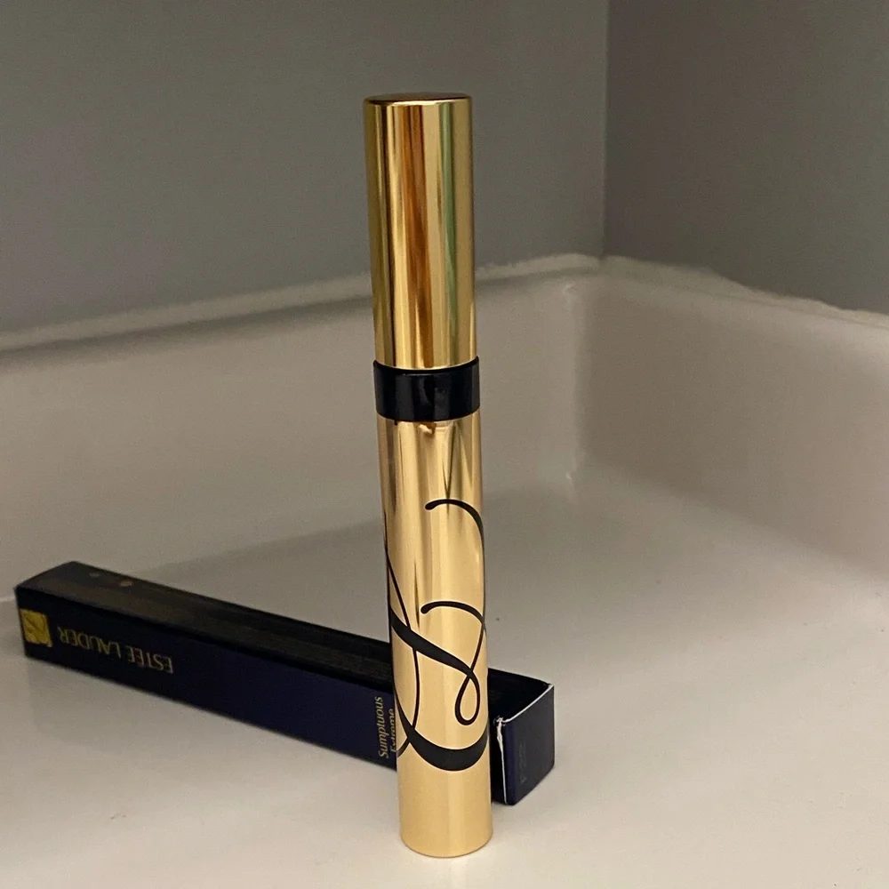 NWT Estée Lauder Sumptuous Extreme Lash Multiplying Volume Mascara